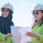 Esmar dan Mira, dua srikandi yang memimpin pengelolaan dan pemantauan air limpasan, untuk memastikan air yang dilepas ke badan lingkungan telah memenuhi baku mutu. 
