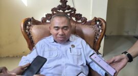 Kepala Dinas Tenaga Kerja dan Transmigrasi (Disnakertrans) : Daud Djubedi